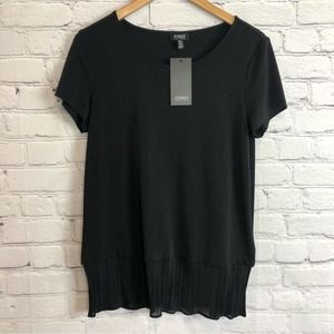 Jones New York Short Sleeved Black Pleated Hem Top Size Medium NWT